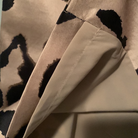 Beautiful Ann Taylor lined Animal print skirt - Picture 5 of 5